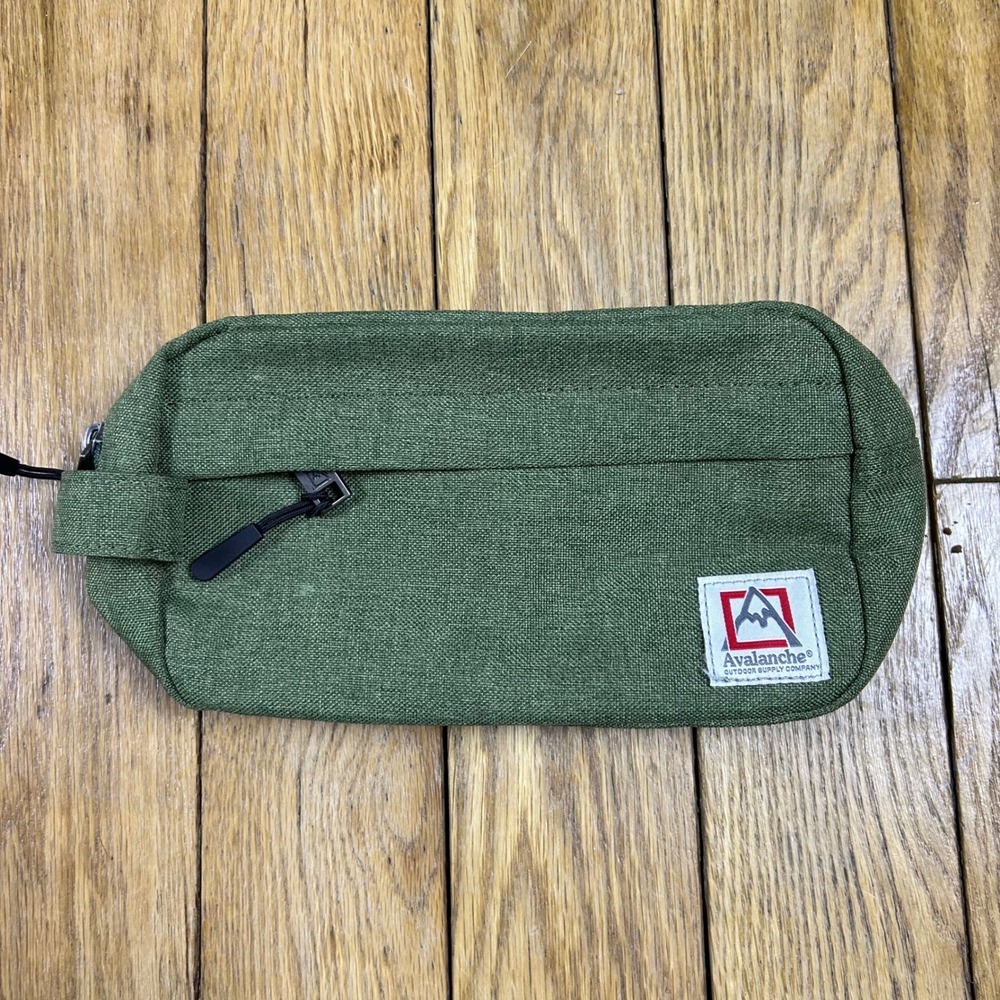 Avalanche Outdoor Supply Co Olive Green Toiletry Bag Travel Pouch Zip Case